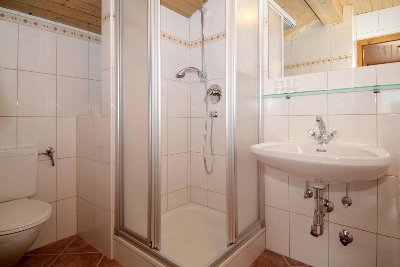 Pension Bartlhof Lermoos Bagian luar foto