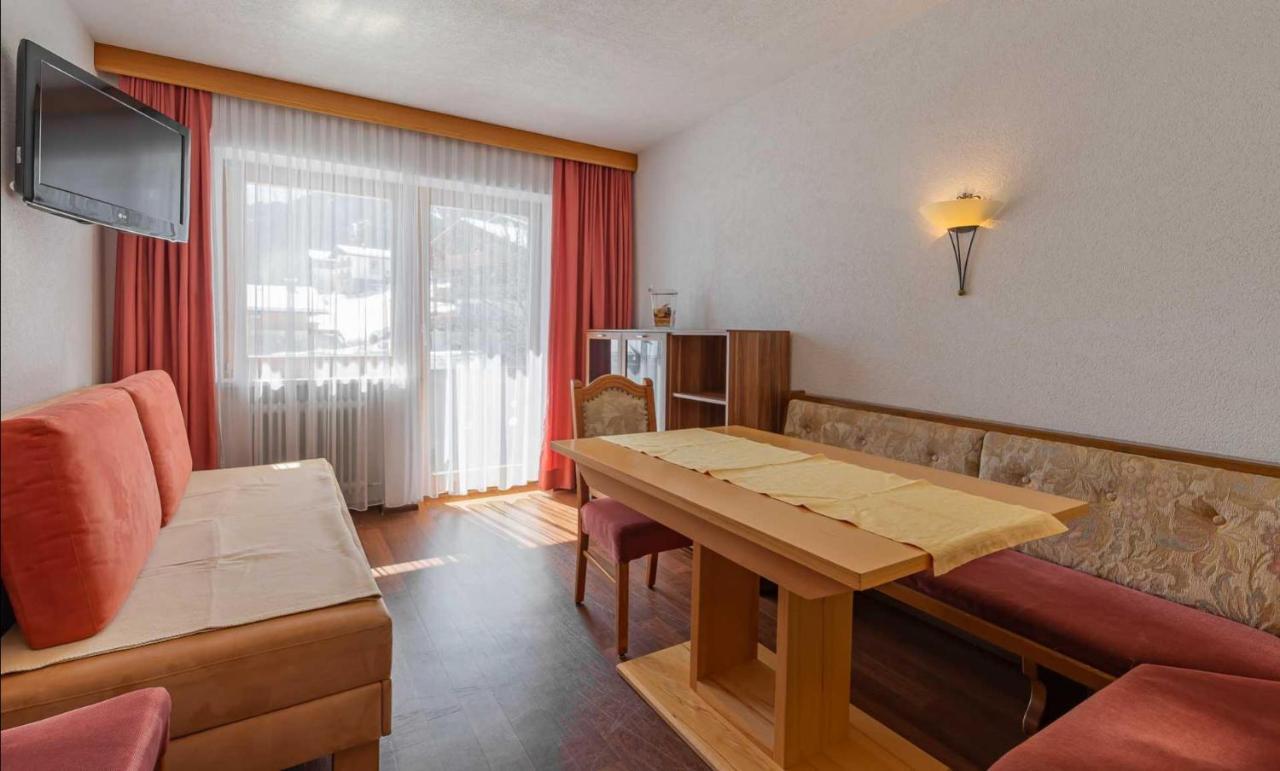Pension Bartlhof Lermoos Bagian luar foto