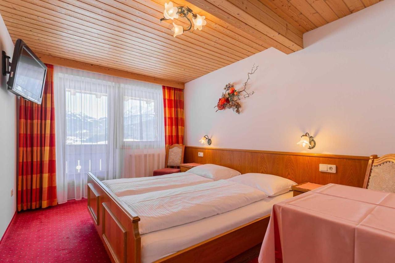 Pension Bartlhof Lermoos Bagian luar foto