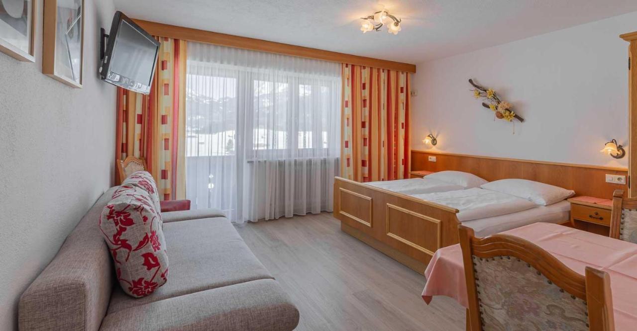 Pension Bartlhof Lermoos Bagian luar foto