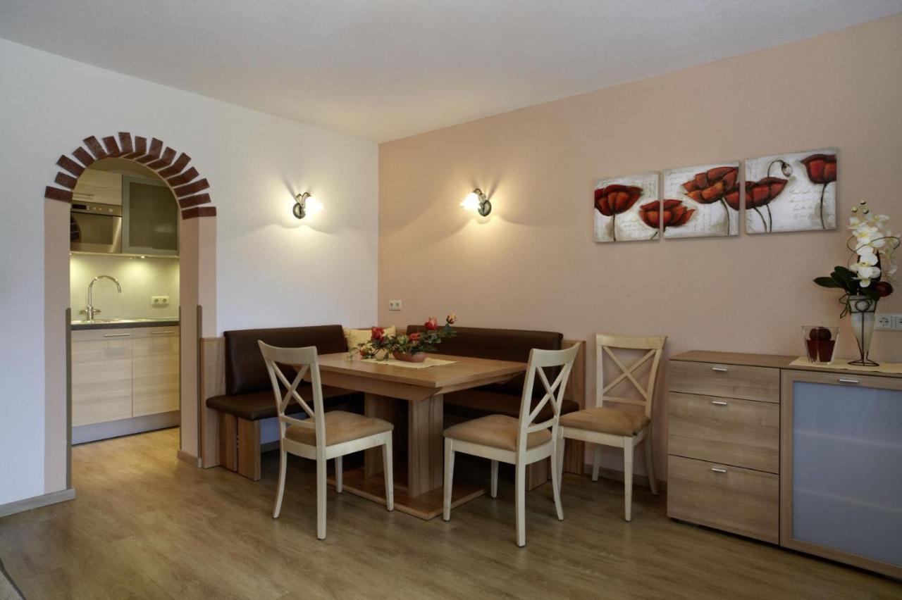 Pension Bartlhof Lermoos Bagian luar foto