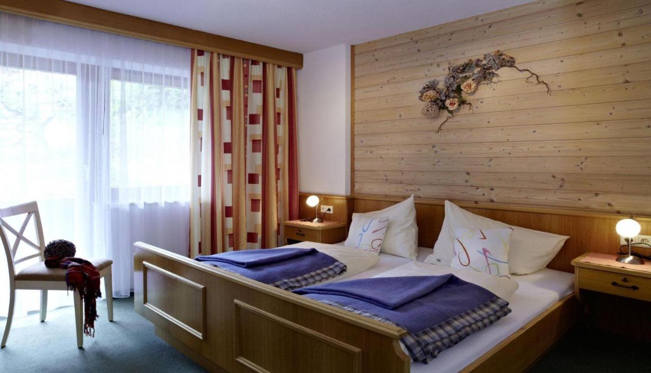 Pension Bartlhof Lermoos Bagian luar foto