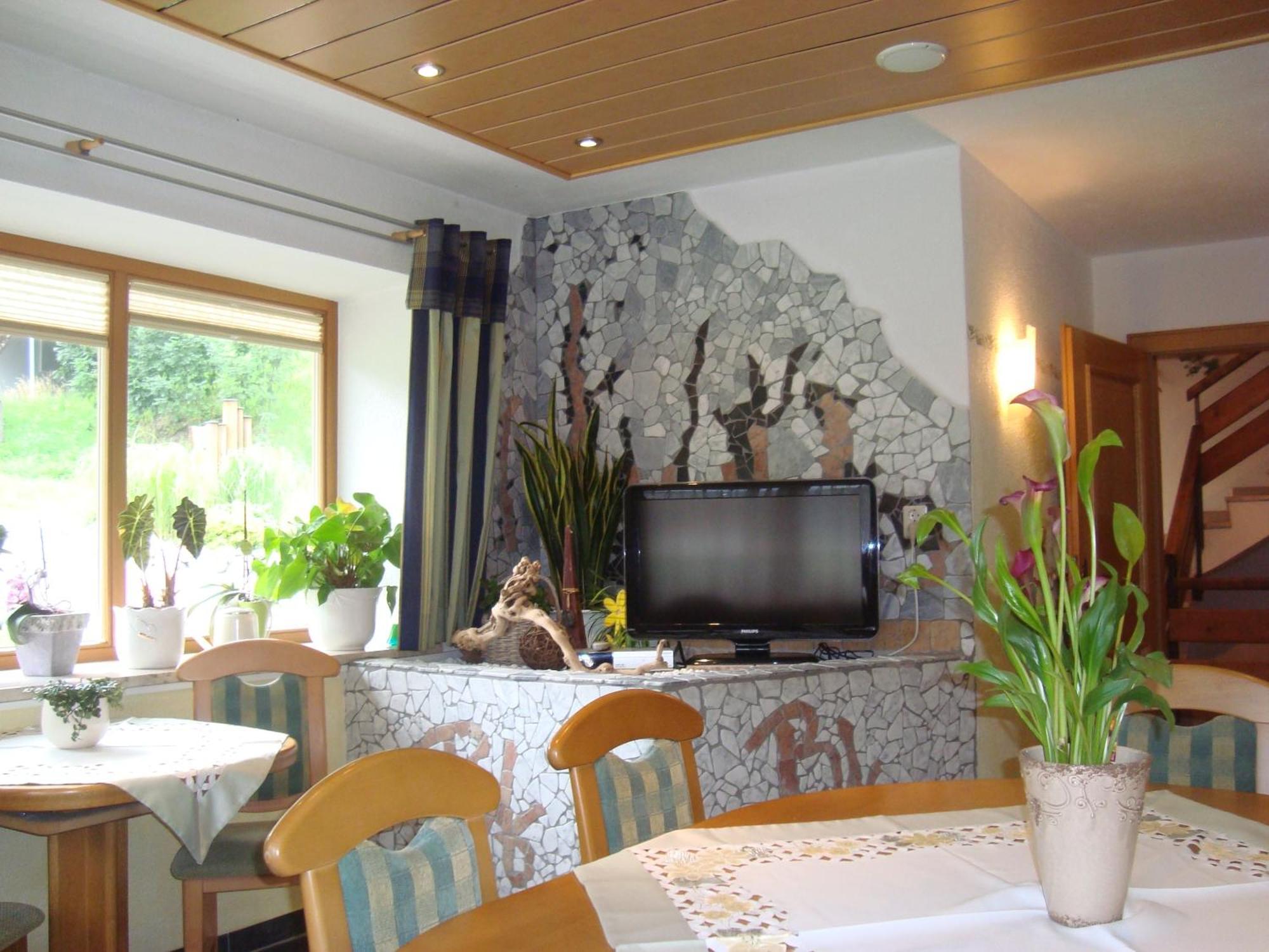 Pension Bartlhof Lermoos Bagian luar foto