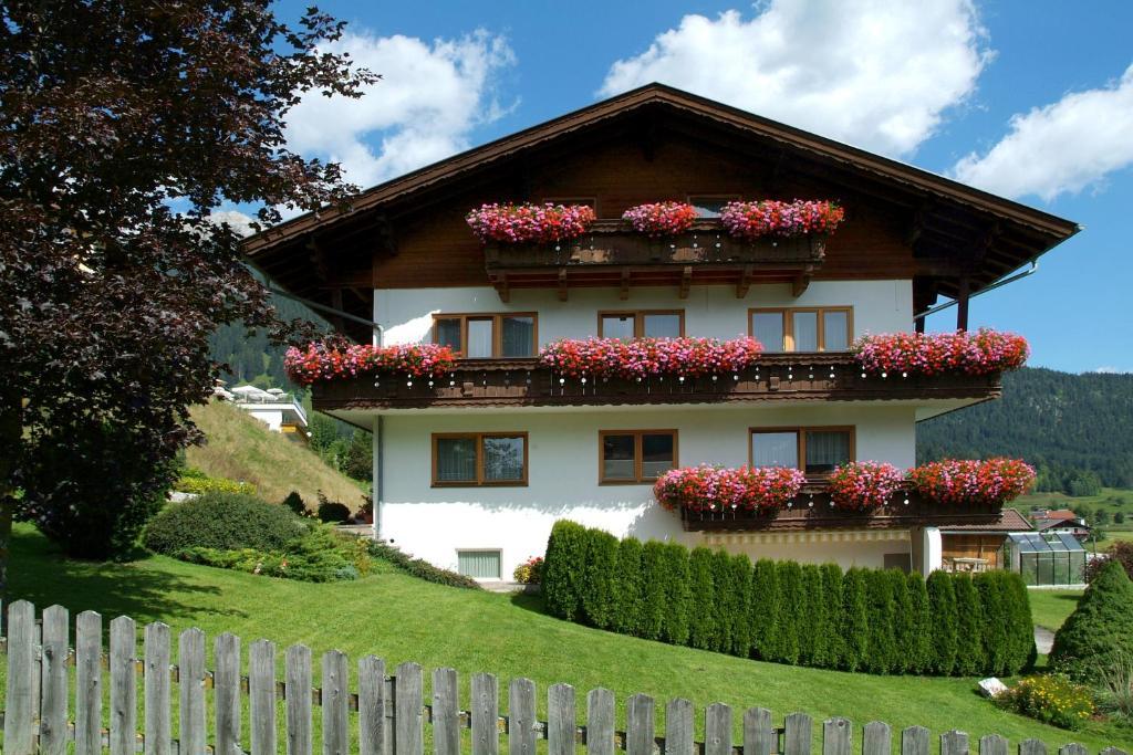 Pension Bartlhof Lermoos Bagian luar foto